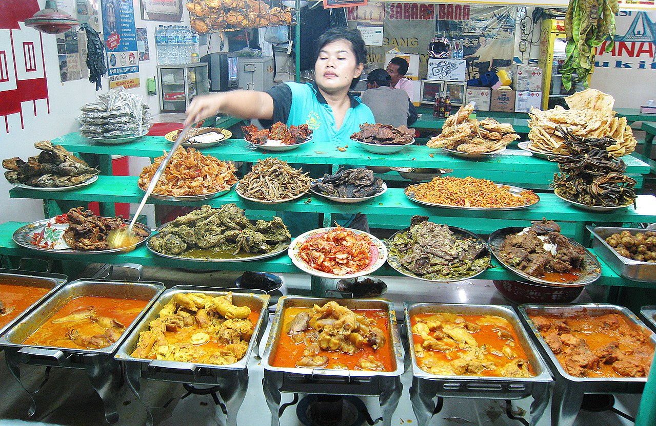 Nasi Kapau Bukittinggi - Wisata Kuliner -Fahira Hotel Bukittinggi